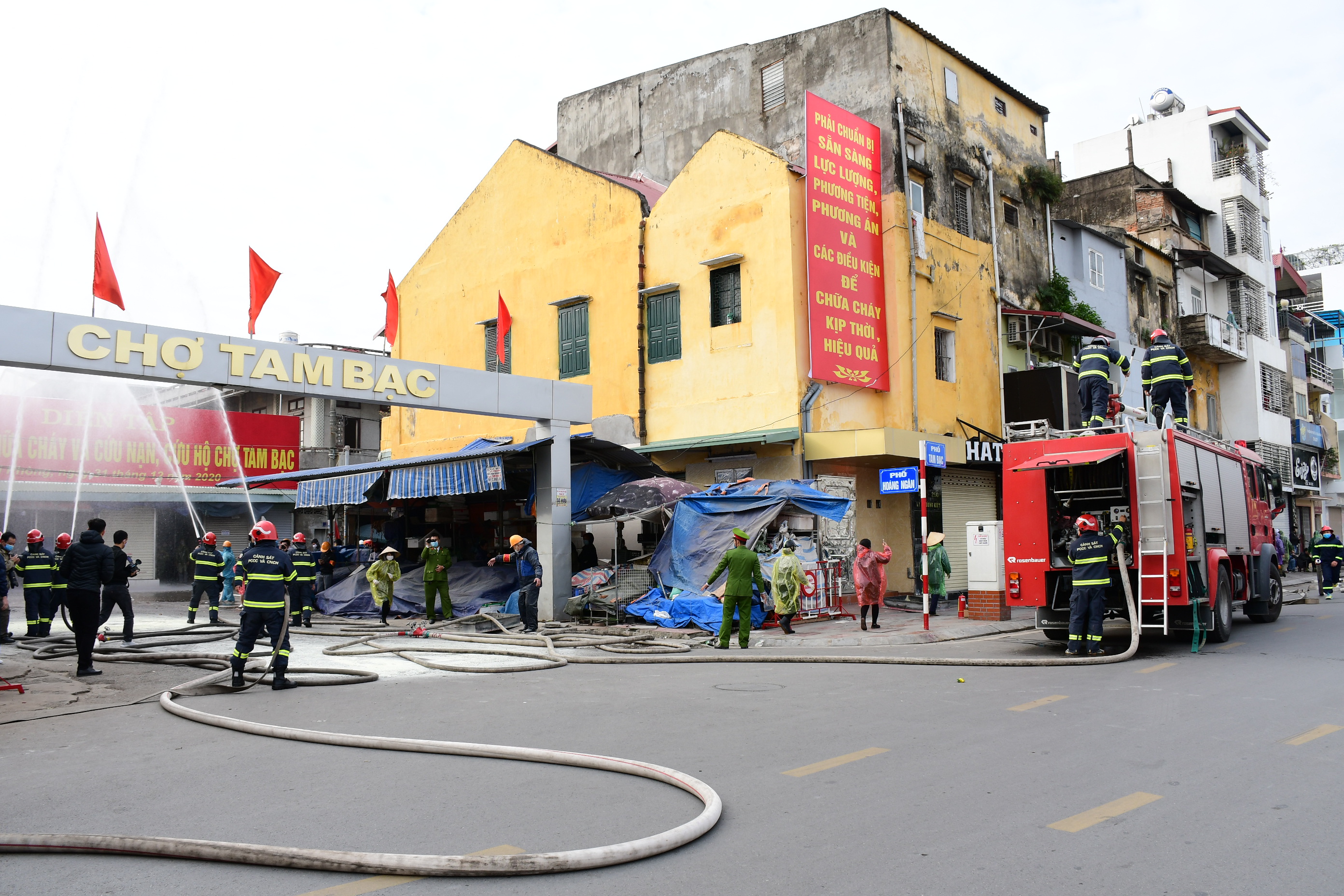 Bảo đảm an toàn cháy nổ các chợ trong cao điểm nắng nóng